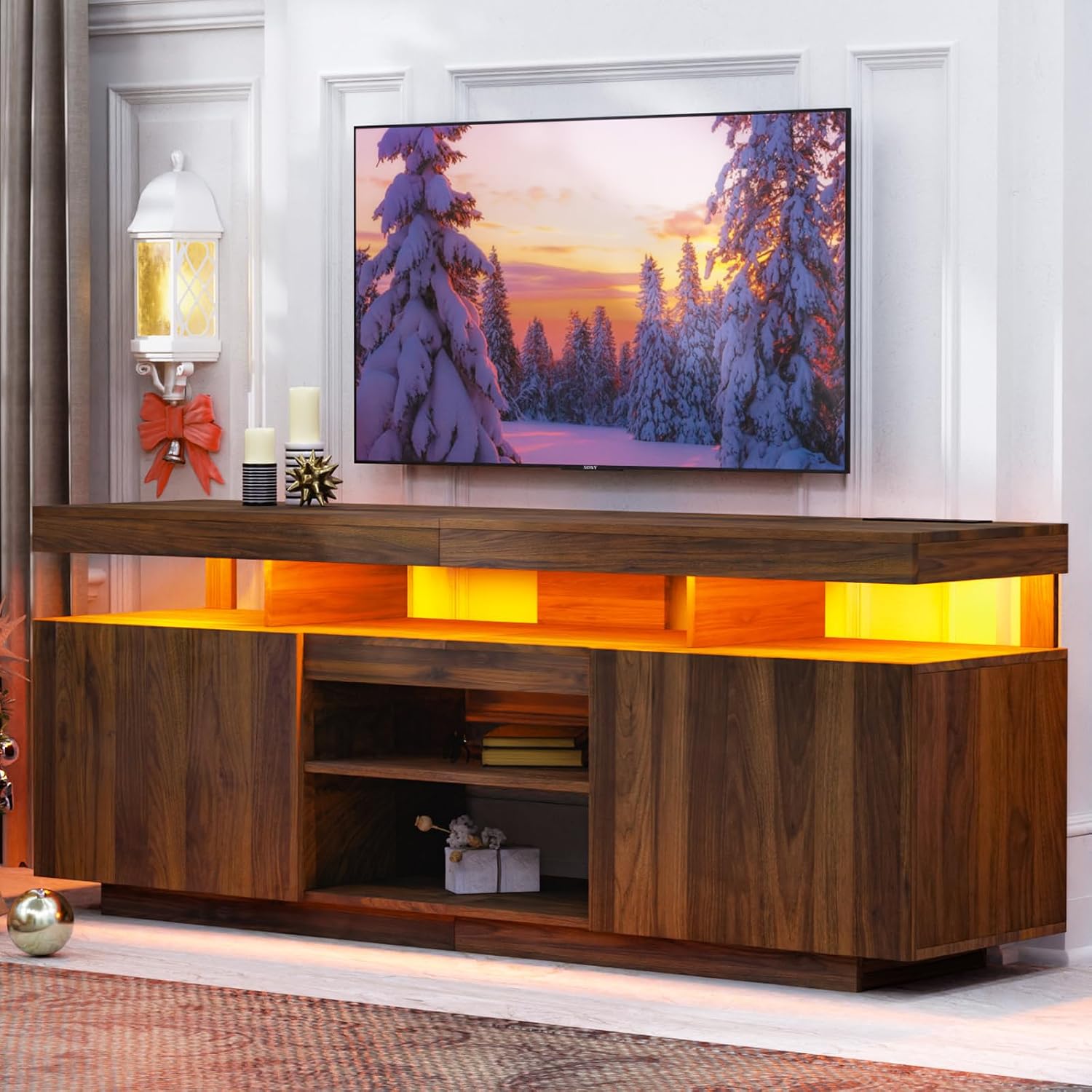 Gaming Console Entertainment Center - ขาตั้งทีวี LED พร้อมเต้าเสียบไฟฟ้าและไฟ LED, ตู้เก็บของสำหรับศูนย์รวมความบันเทิง, ตู้วางเครื่องเล่นเกมสำหรับห้องนั่งเล่นสำหรับทีวีขนาด
